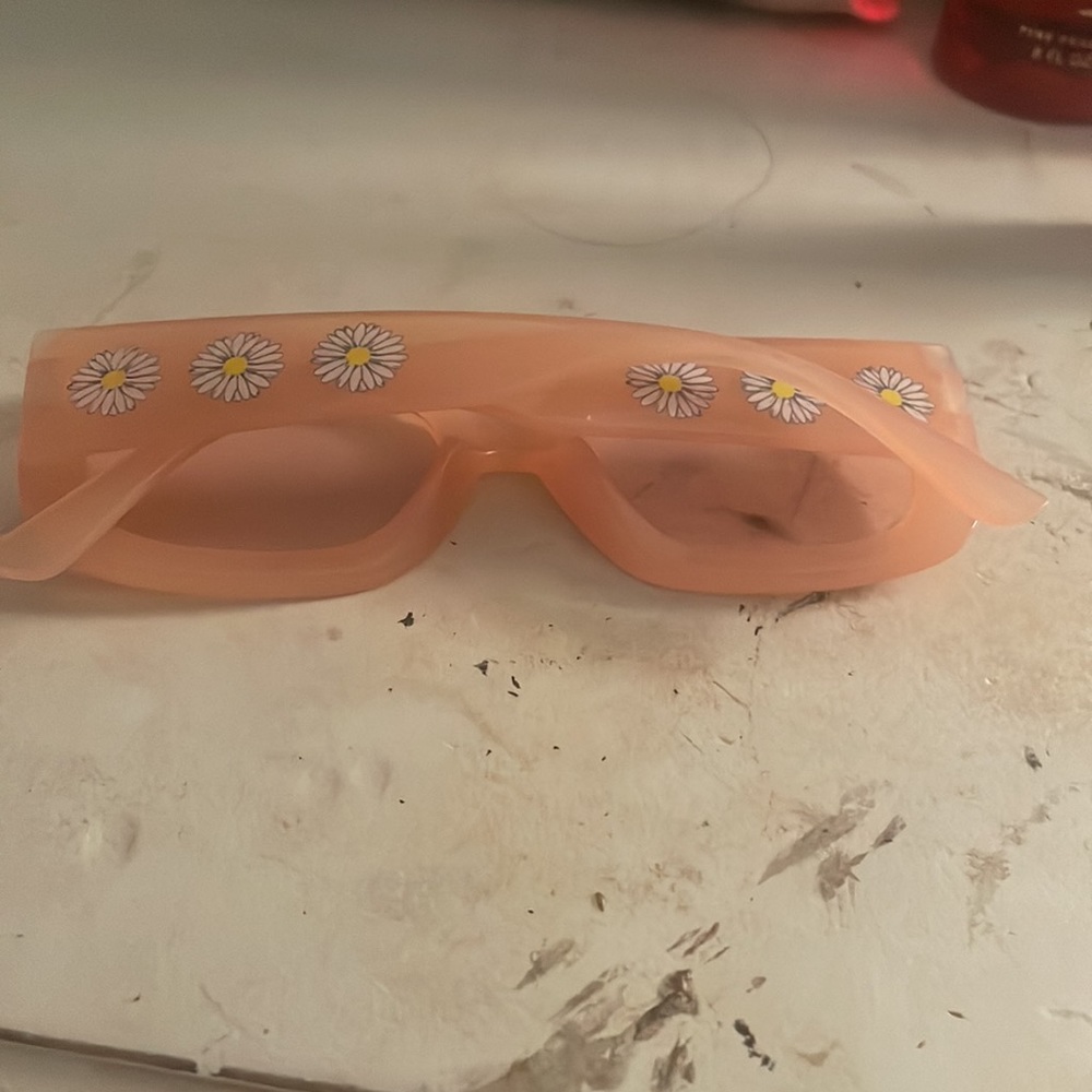 never worn. - Picture 2 of 4
